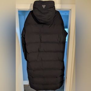 Aritzia NWOT TNA Super Puff 2O Waterproof XL